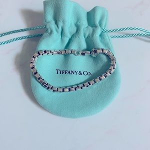 Tiffany & Co. Venetian bracelet. Excellent condition!